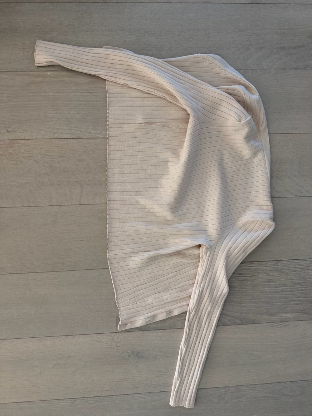 Abercrombie & Fitch Ivory Ribbed V-Neck Button Cardigan - Picture 5 of 5